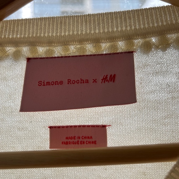 Gorgeous- never worn - Simone Rocha H&M cream silk cardigan with pearls - SIZE L - Picture 3 of 5